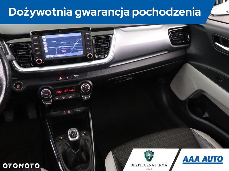 Kia Stonic - 10