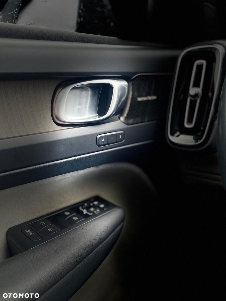 Volvo XC 40 T3 Inscription - 16