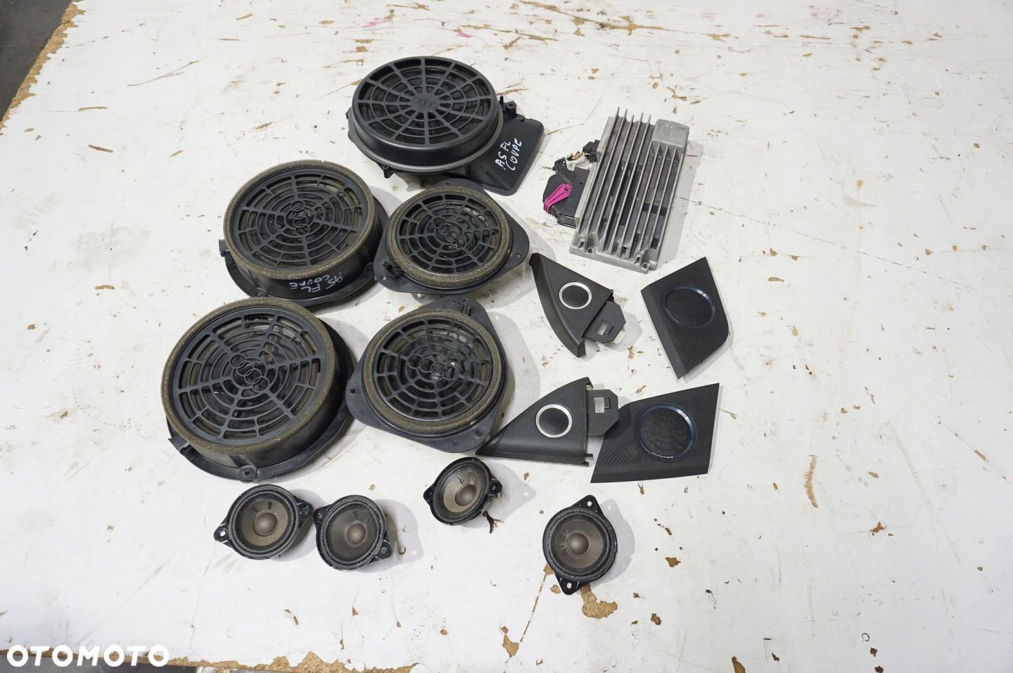 GŁOŚNIK SUBUFER WZMACNIACZ BANG OLUFSEN 8T1035223 AUDI A5 8T - 1