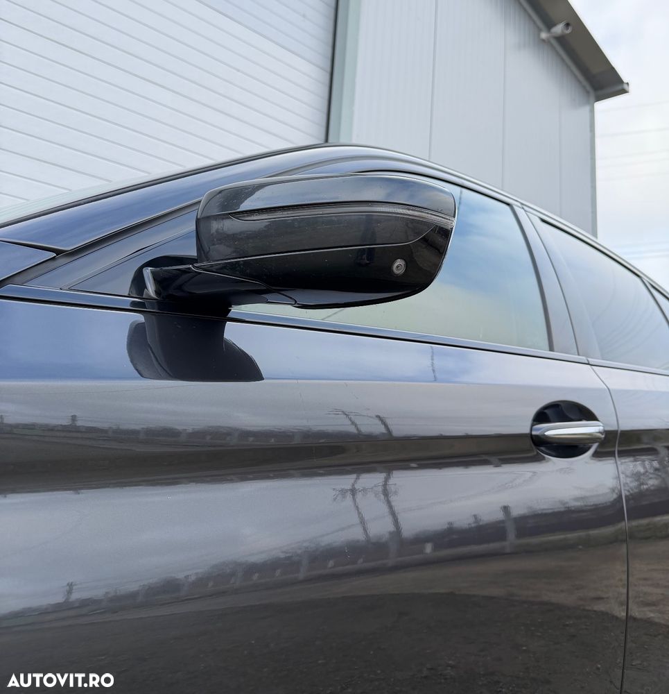 BMW Seria 5 520d Aut. - 26