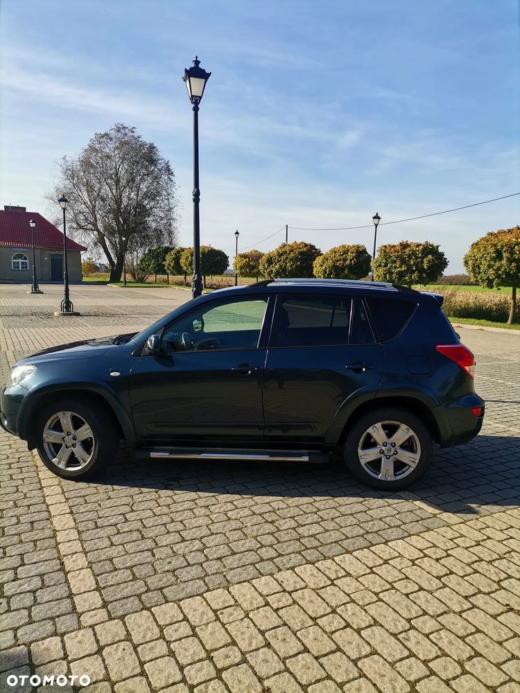 Toyota RAV4 2.2 D-4D X - 1
