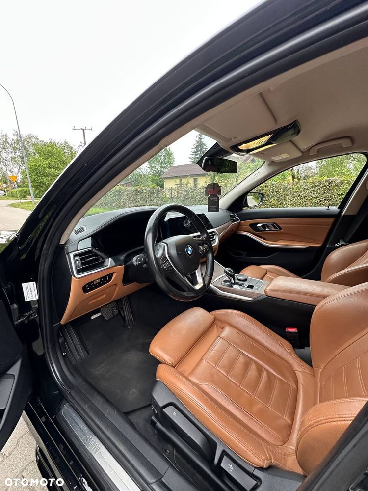 BMW Seria 3 318d - 3