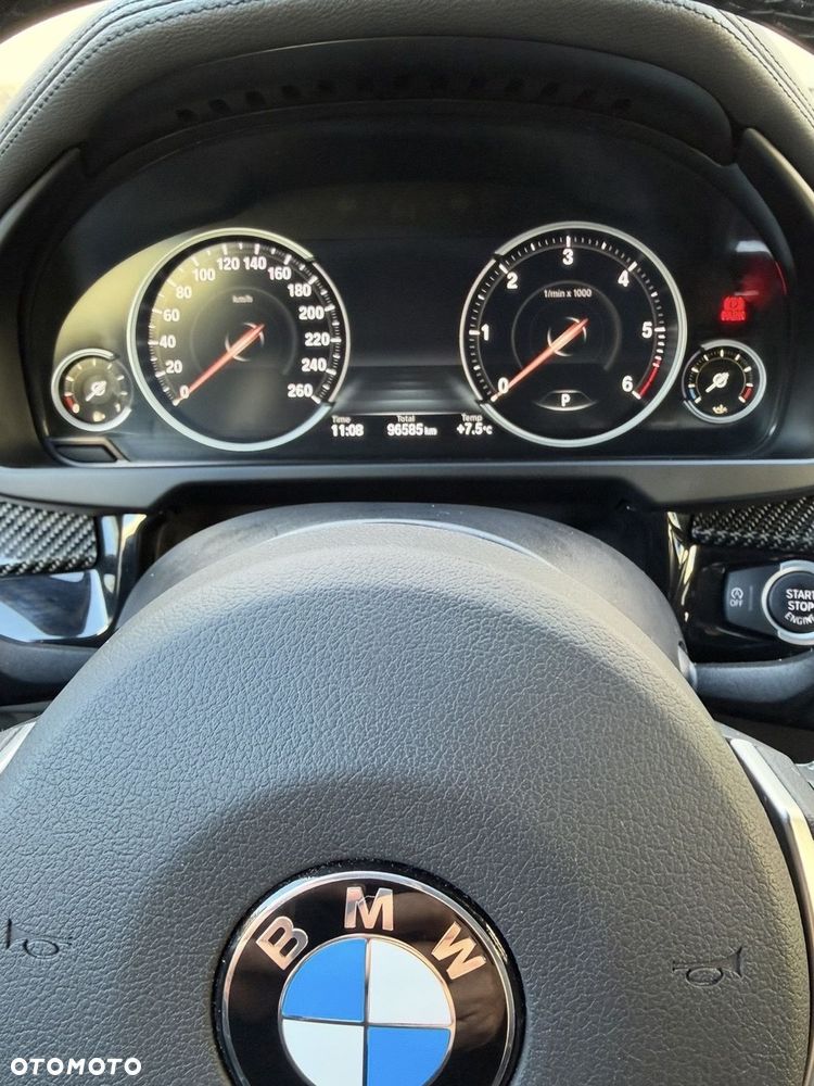 BMW X6 xDrive40d - 14