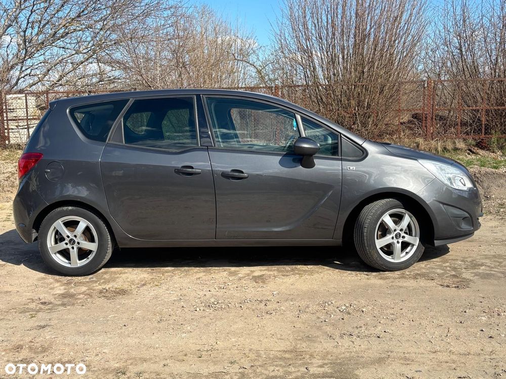 Opel Meriva 1.4 T Cosmo - 15