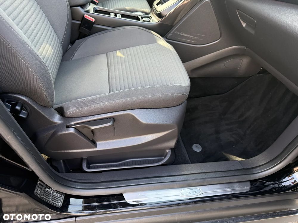 Ford Grand C-MAX 1.5 EcoBoost Start-Stopp-System Titanium - 22
