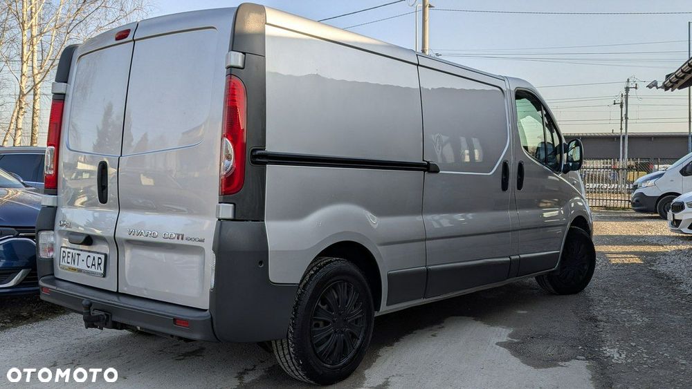 Opel Vivaro - 11