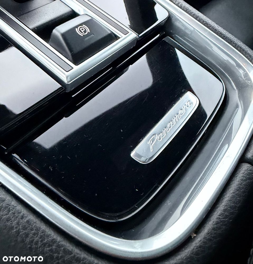 Porsche Panamera - 36