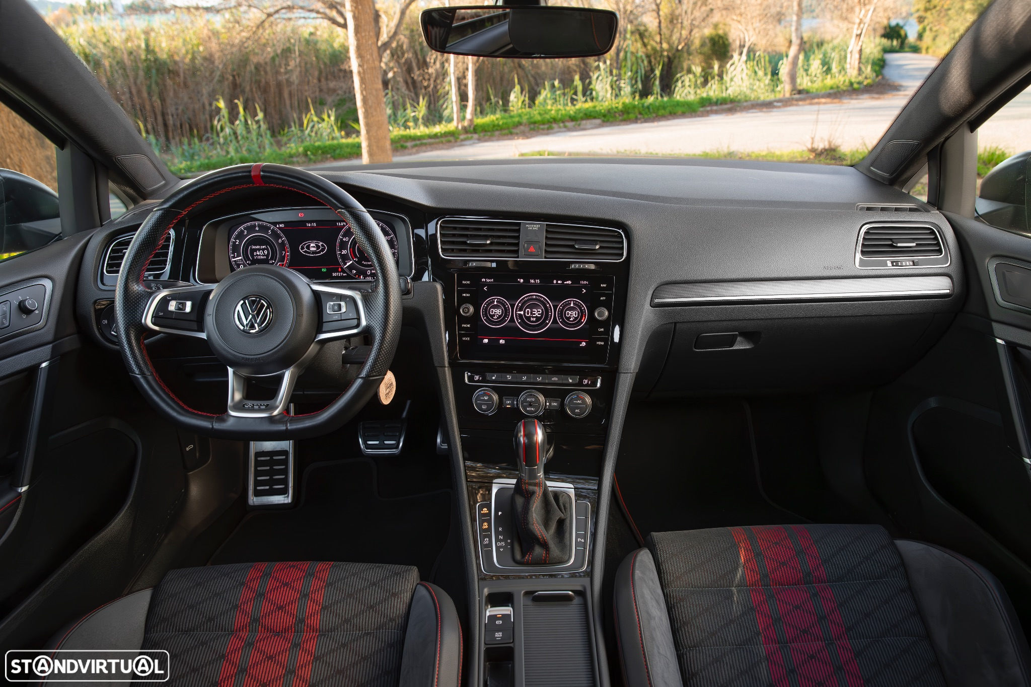 VW Golf 2.0 TSI GTi TCR DSG - 31