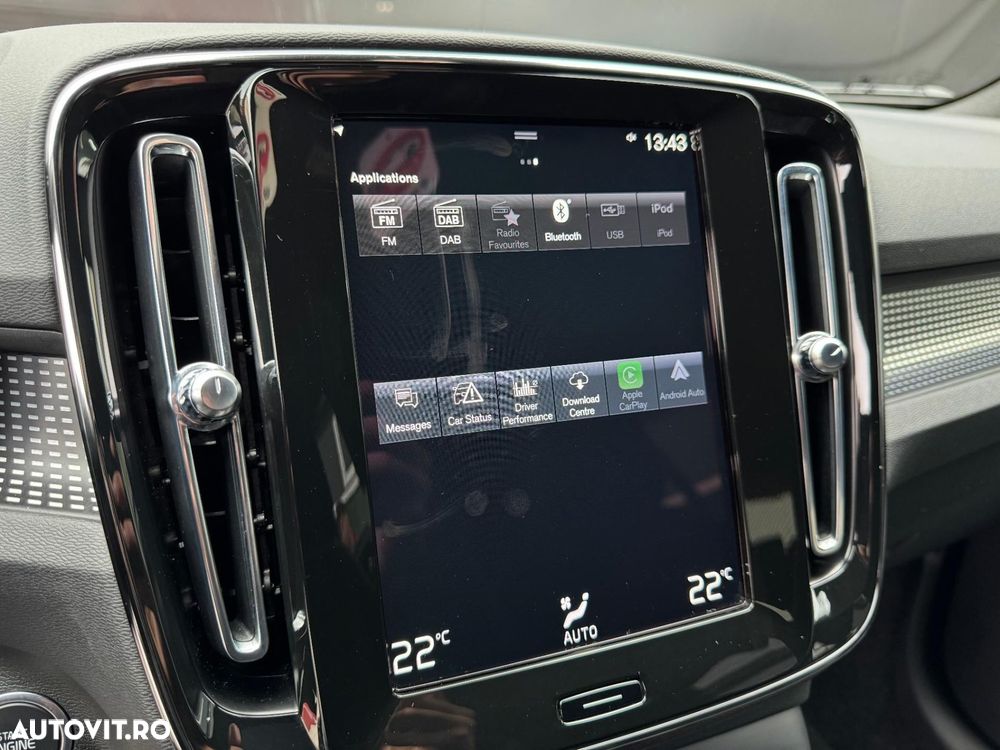 Volvo XC 40 B4 AT8 AWD Mild Hybrid R-Design - 20