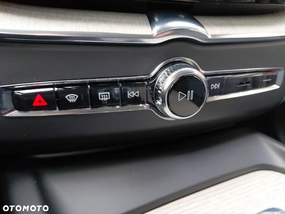 Volvo XC 60 B6 B AWD Inscription - 21