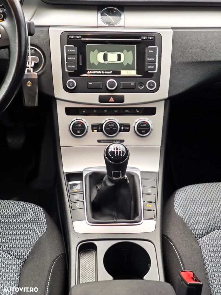 Volkswagen Passat Variant 1.6 TDI BlueMotion Technology Trendline - 15