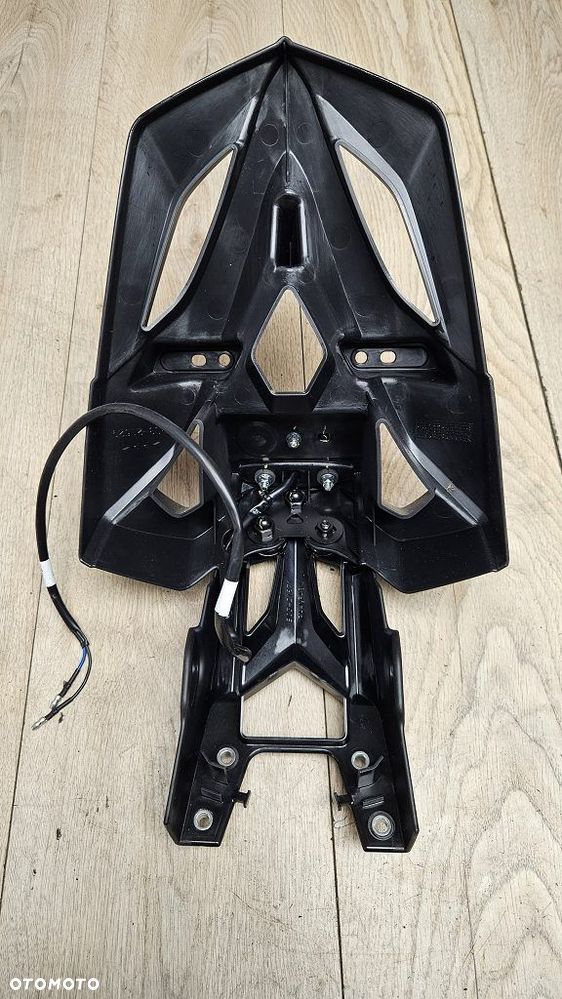 Uchwyt tablicy podświetlanie Yamaha T-Max 530 BC3-21629 - 8