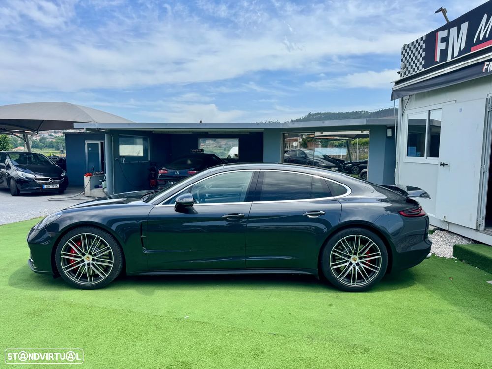 Porsche Panamera Turbo - 7