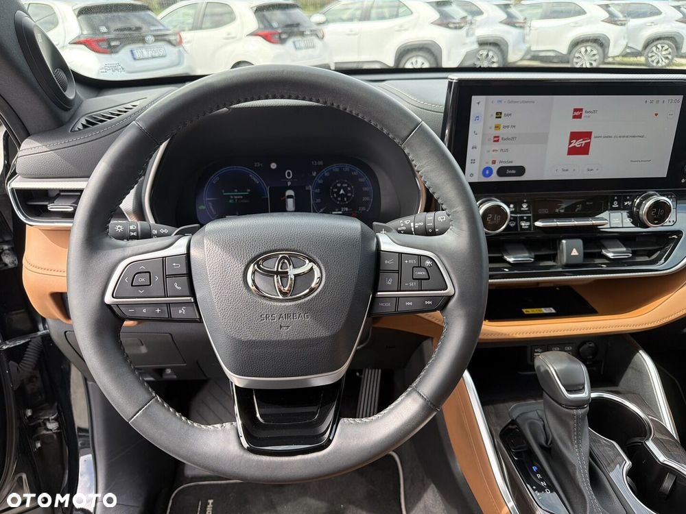 Toyota Highlander - 16