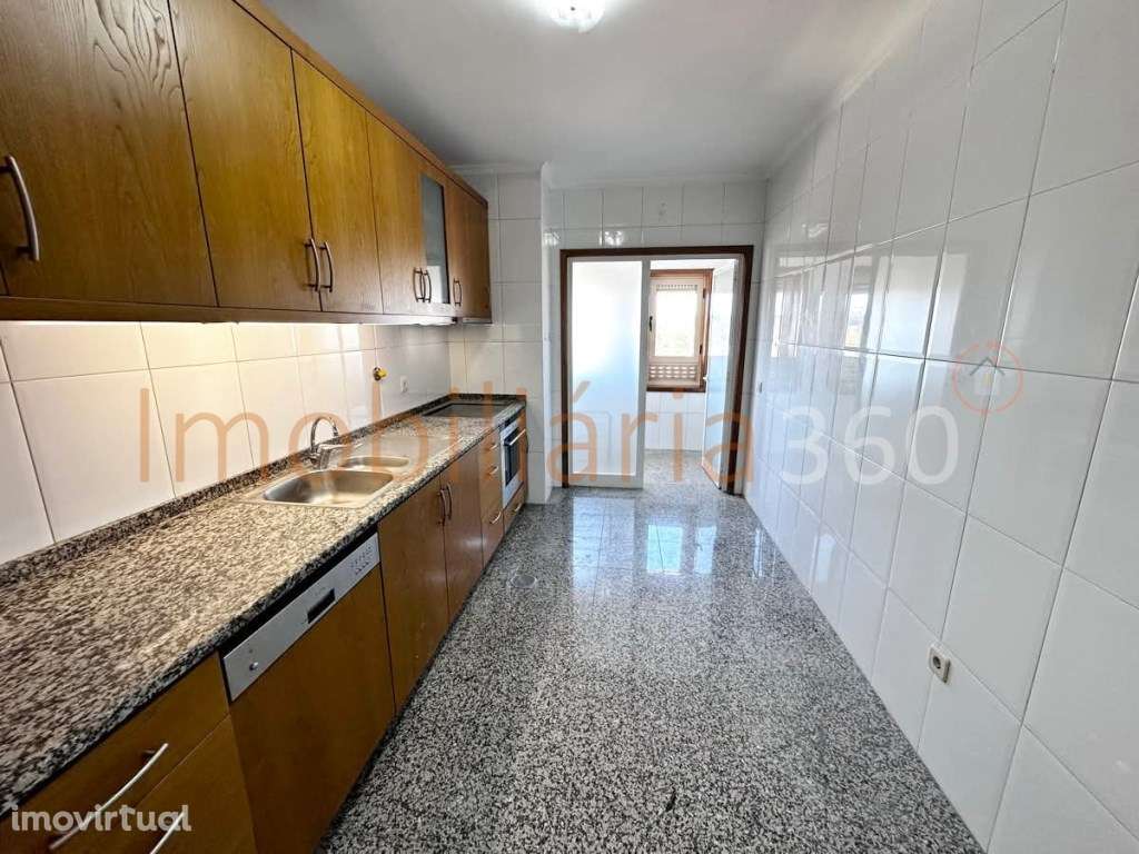 **Apartamento T3 à venda em localização privilegiada!** - Grande imagem: 5/18