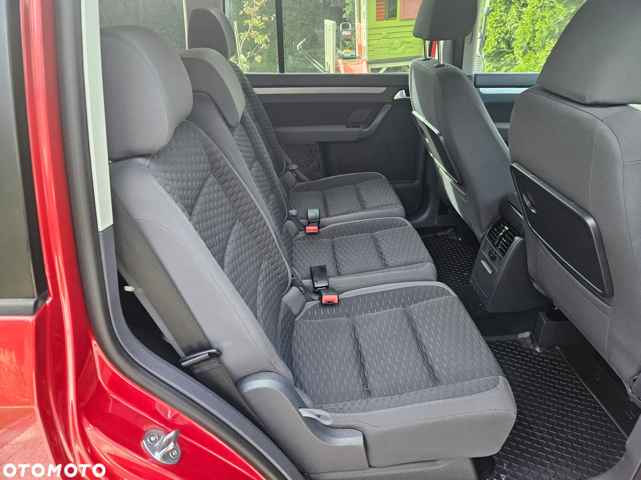 Volkswagen Touran 2.0 TDI DPF BlueMotion Technology Comfortline - 12