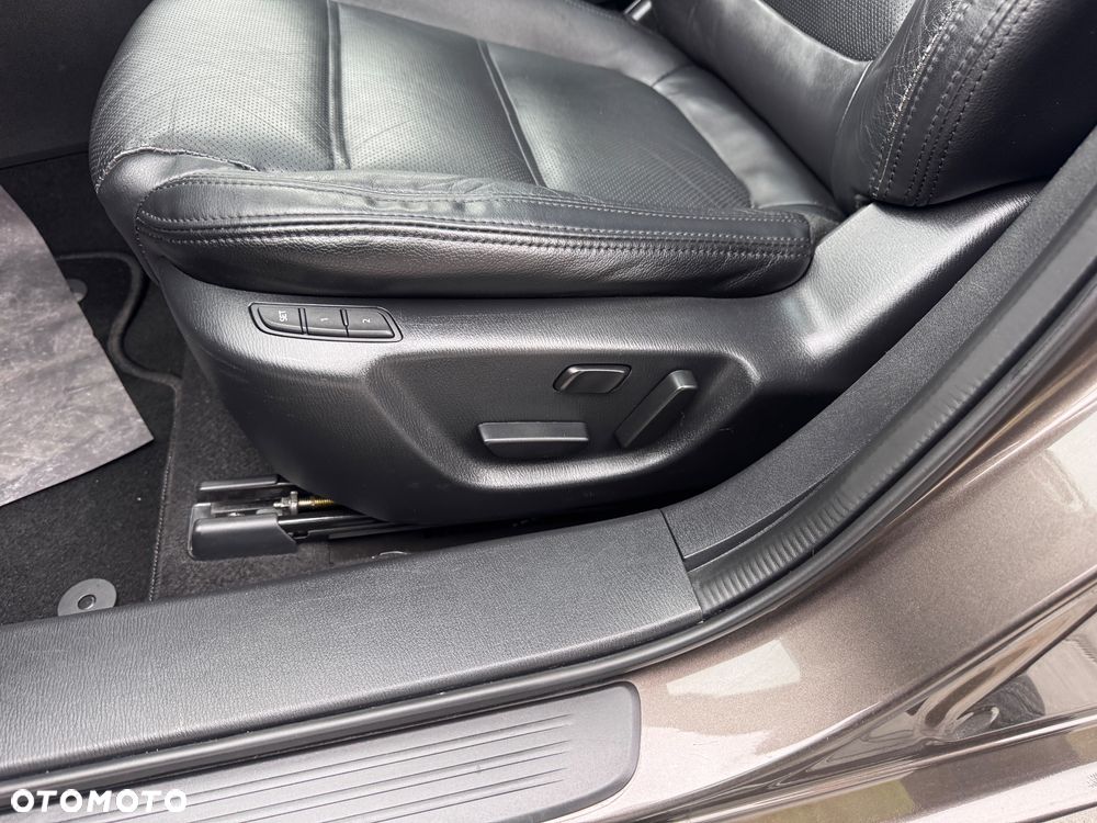 Mazda 6 SKYACTIV-D 175 i-ELOOP Sports-Line - 26