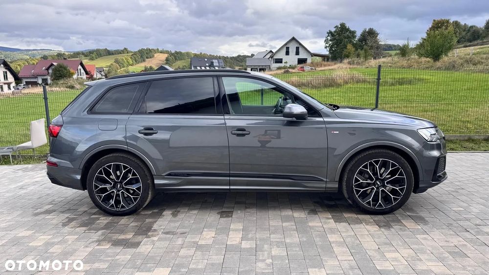 Audi Q7 - 7