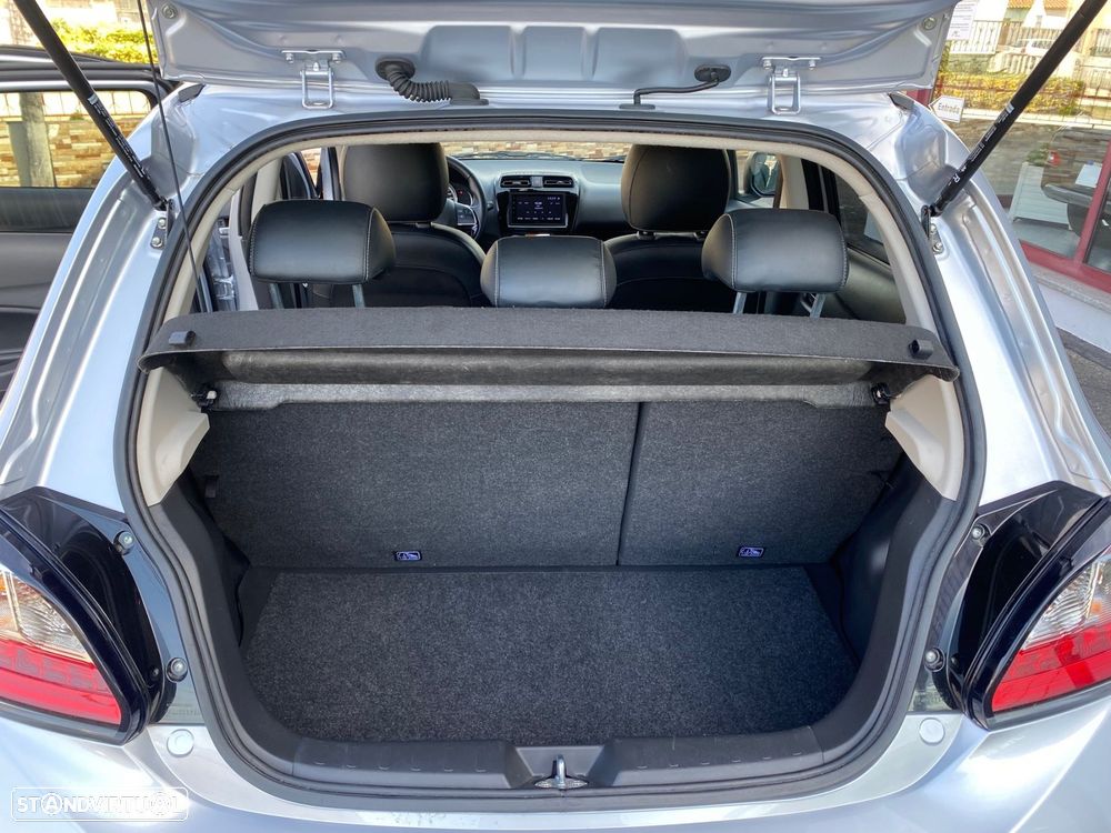 Mitsubishi Space Star 1.2 Connect Edition CVT - 12