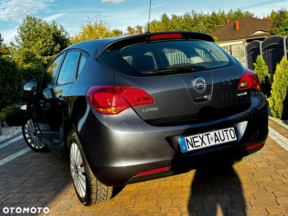 Opel Astra - 19