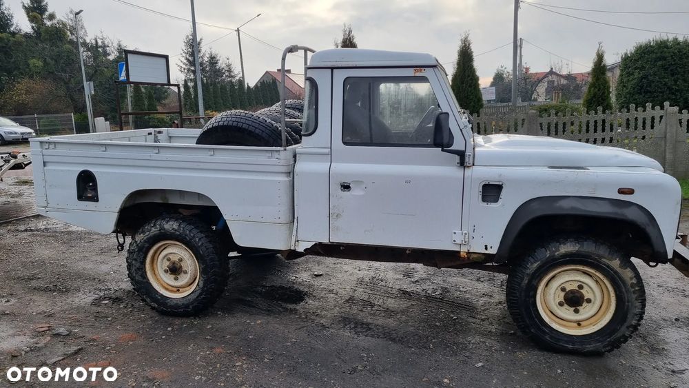 Land Rover Defender - 7