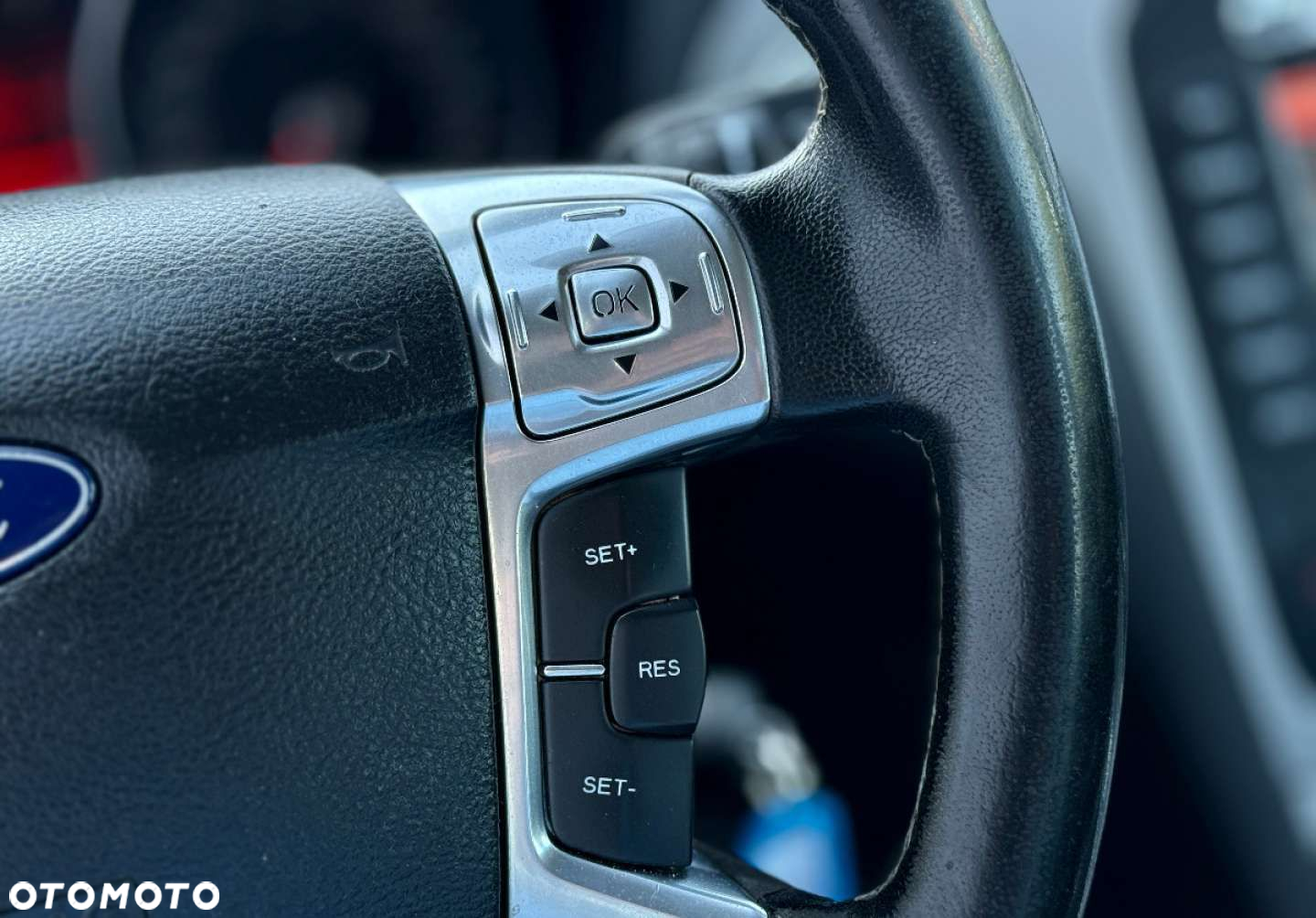 Ford S-Max - 25