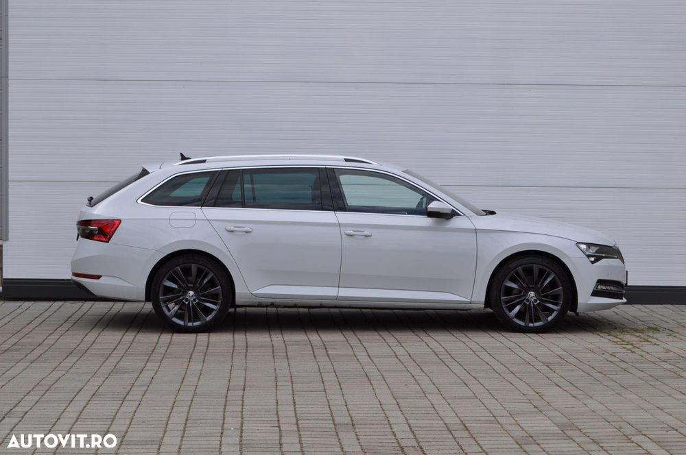 Skoda Superb 2.0 TDI DSG Style - 11