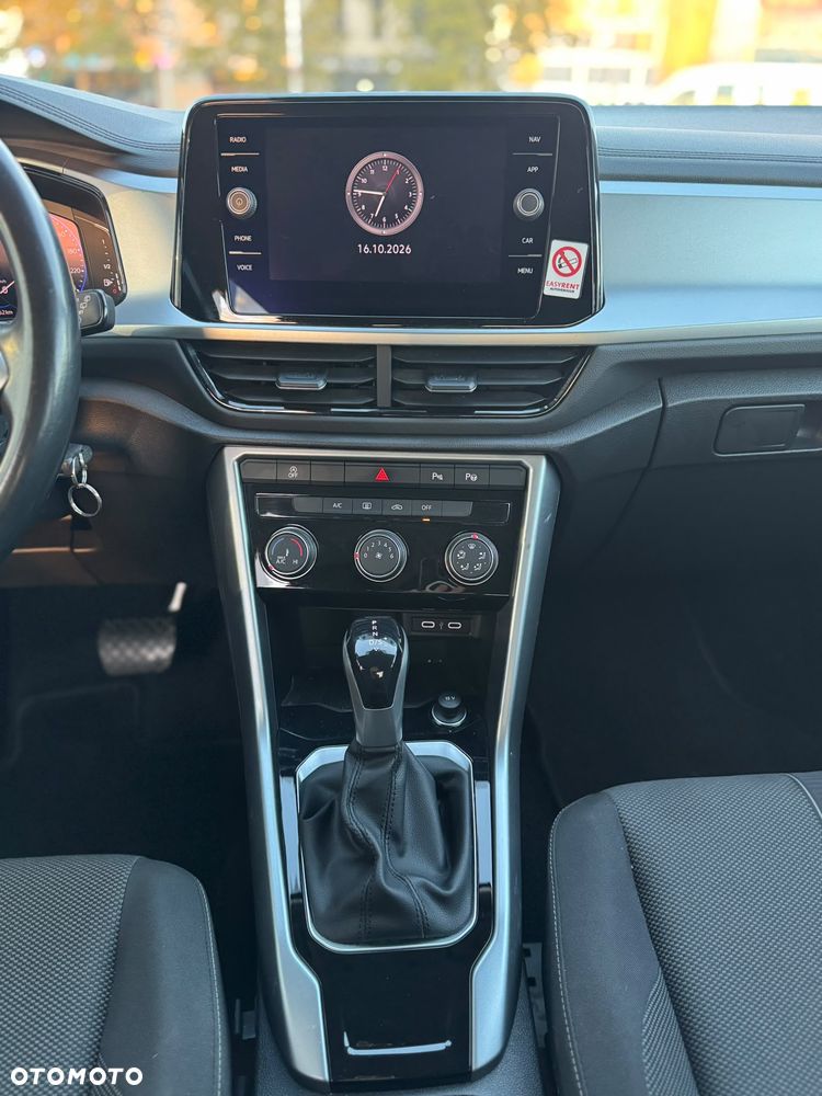 Volkswagen T-Roc - 23