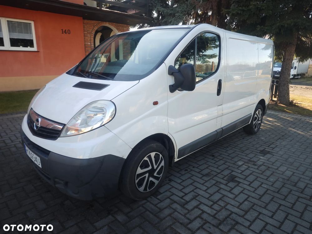 Opel Vivaro - 1