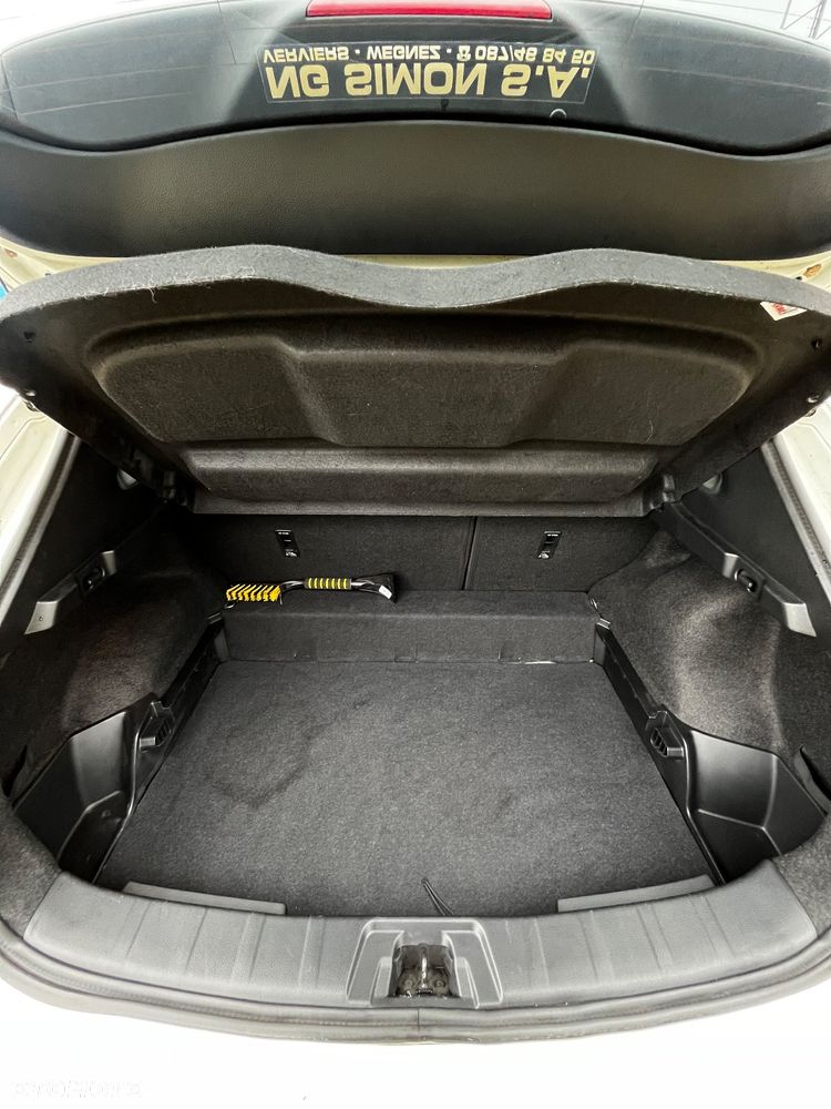 Nissan Qashqai 1.5 dCi N-Connecta - 8