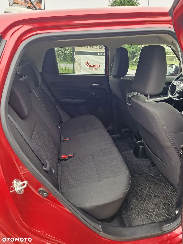 Suzuki Swift 1.2 Dualjet SHVS Premium Plus CVT - 13