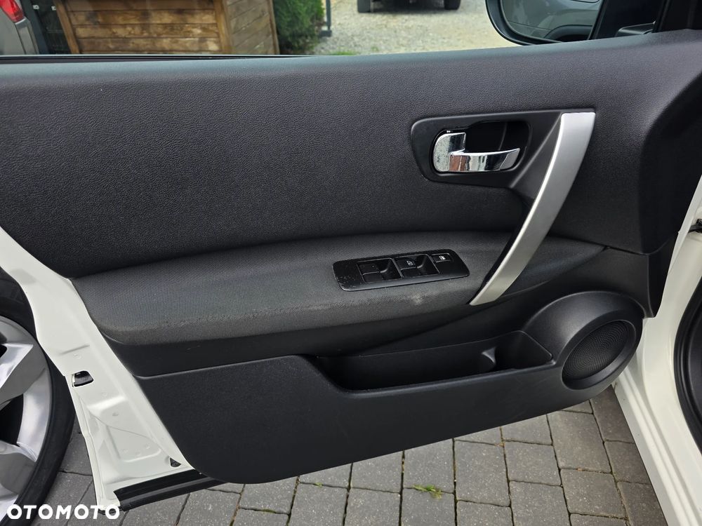 Nissan Qashqai 2.0 4x4 Tekna - 25