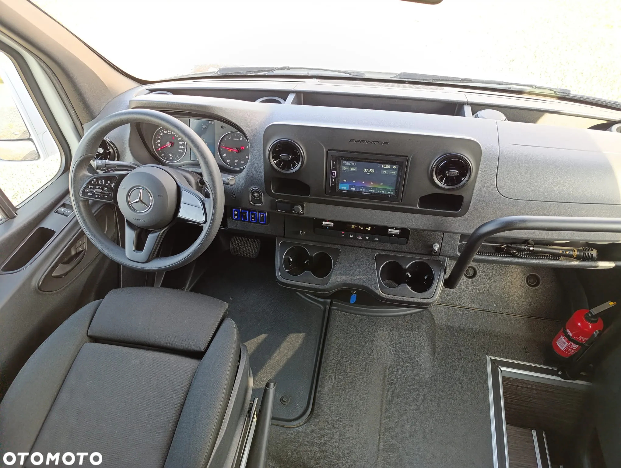 Mercedes-Benz Sprinter 517 - 16