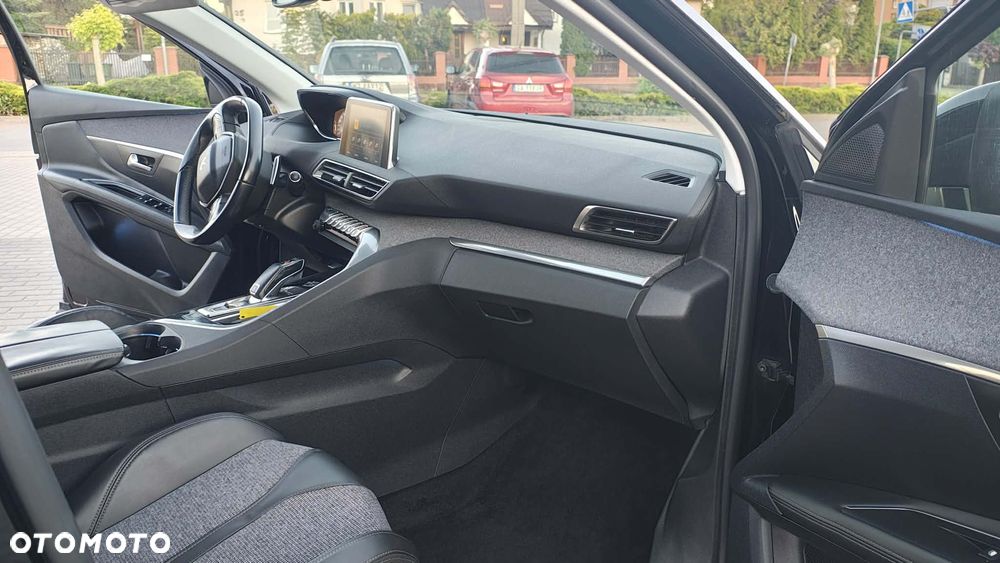 Peugeot 3008 1.5 BlueHDi Active S&S EAT8 - 15