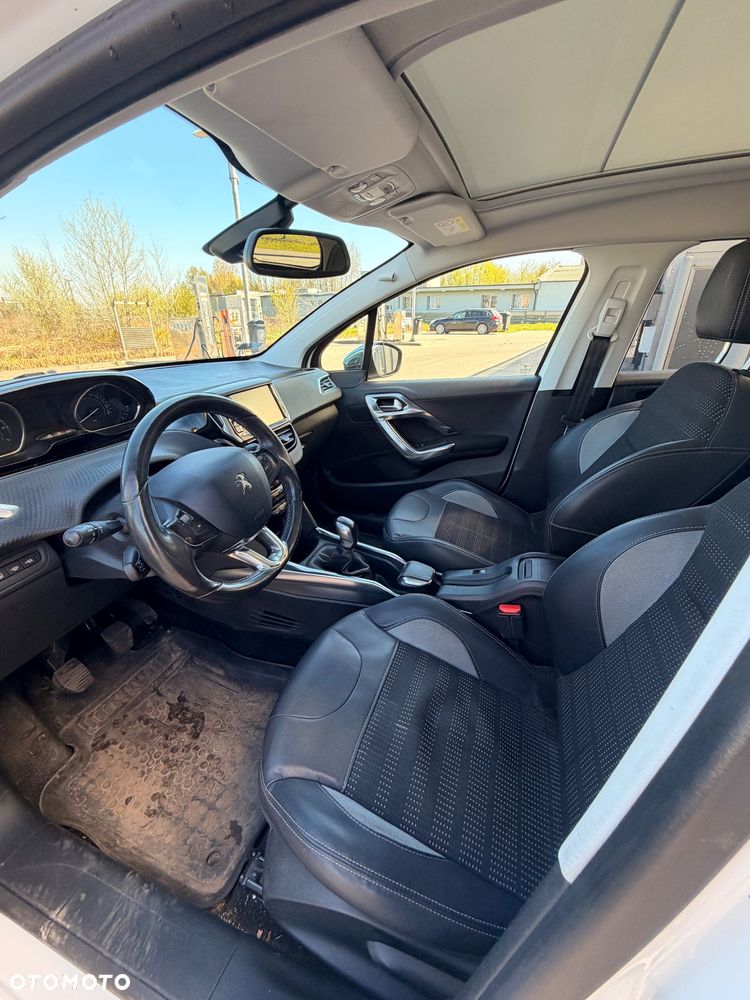 Peugeot 2008 1.2 VTi Allure - 13