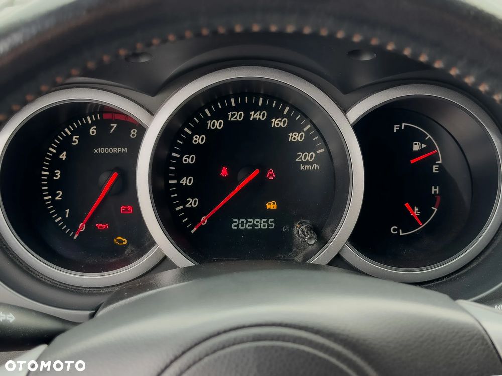 Suzuki Grand Vitara 1.6 De luxe - 12