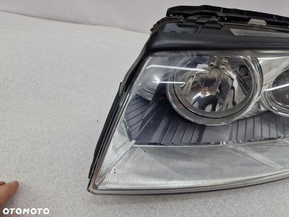 AUDI A8 D3 / D3 LIFT 02-08 LEWA ZWYKŁA LAMPA PRZEDNIA PRZÓD SOCZEWKA , NR AUKCJI LA518 - 2
