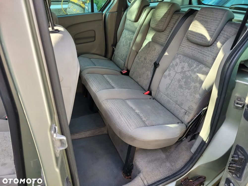 Renault Kangoo 1.5 dCi Privilege - 11