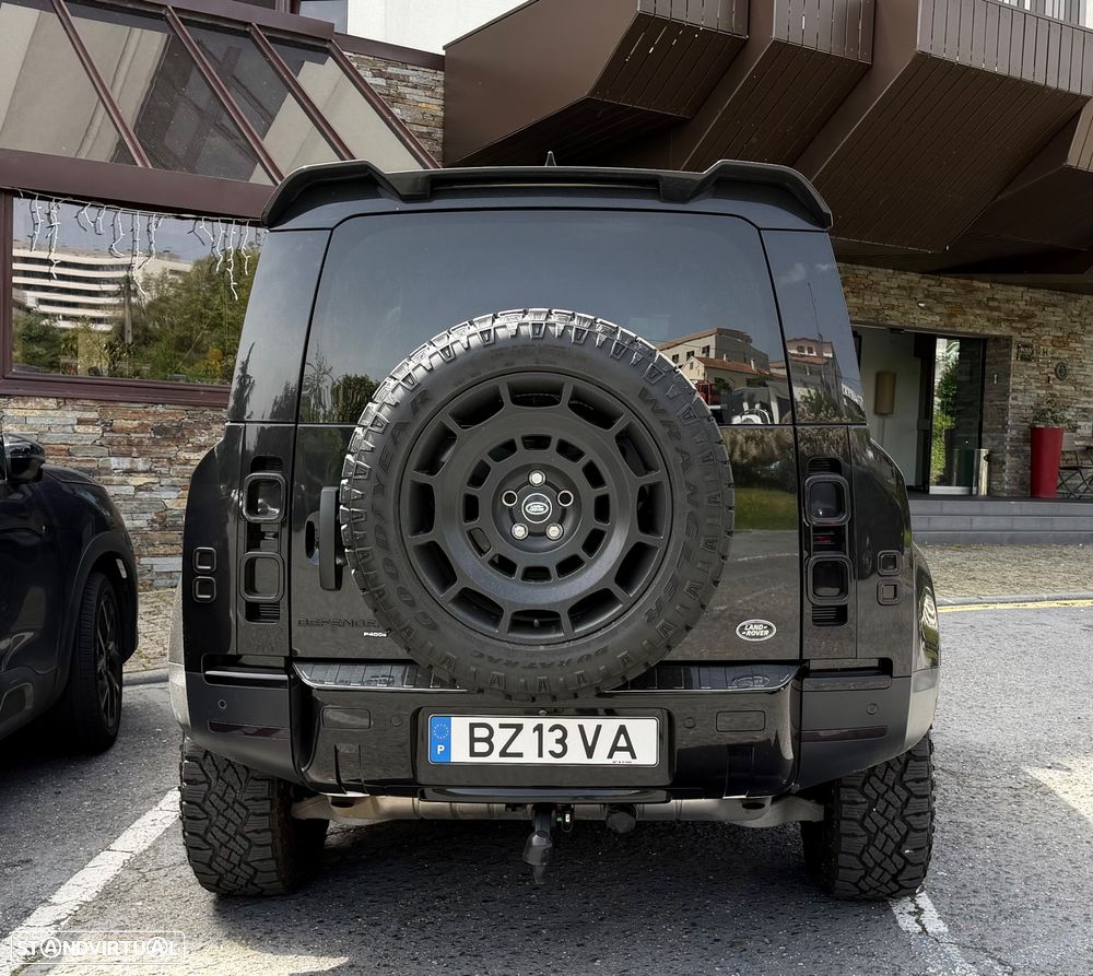 Land Rover Defender - 3