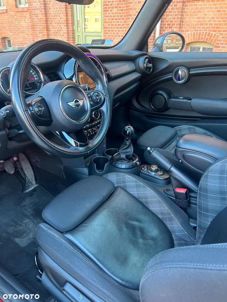 MINI Cooper John Works Trim - 16