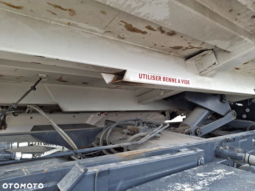 DAF LF 45.180 Wywrotka 3 Stronna + Hydroburta HDS HIAB Żuraw Dźwig Sterowanie Radiowe Łyżka Chwytak Obrotowy Dzielone Burty Hak Klimatyzacja Niski Przebieg Blokada Mostu Oświetlenie Ostrzegawcze - 35