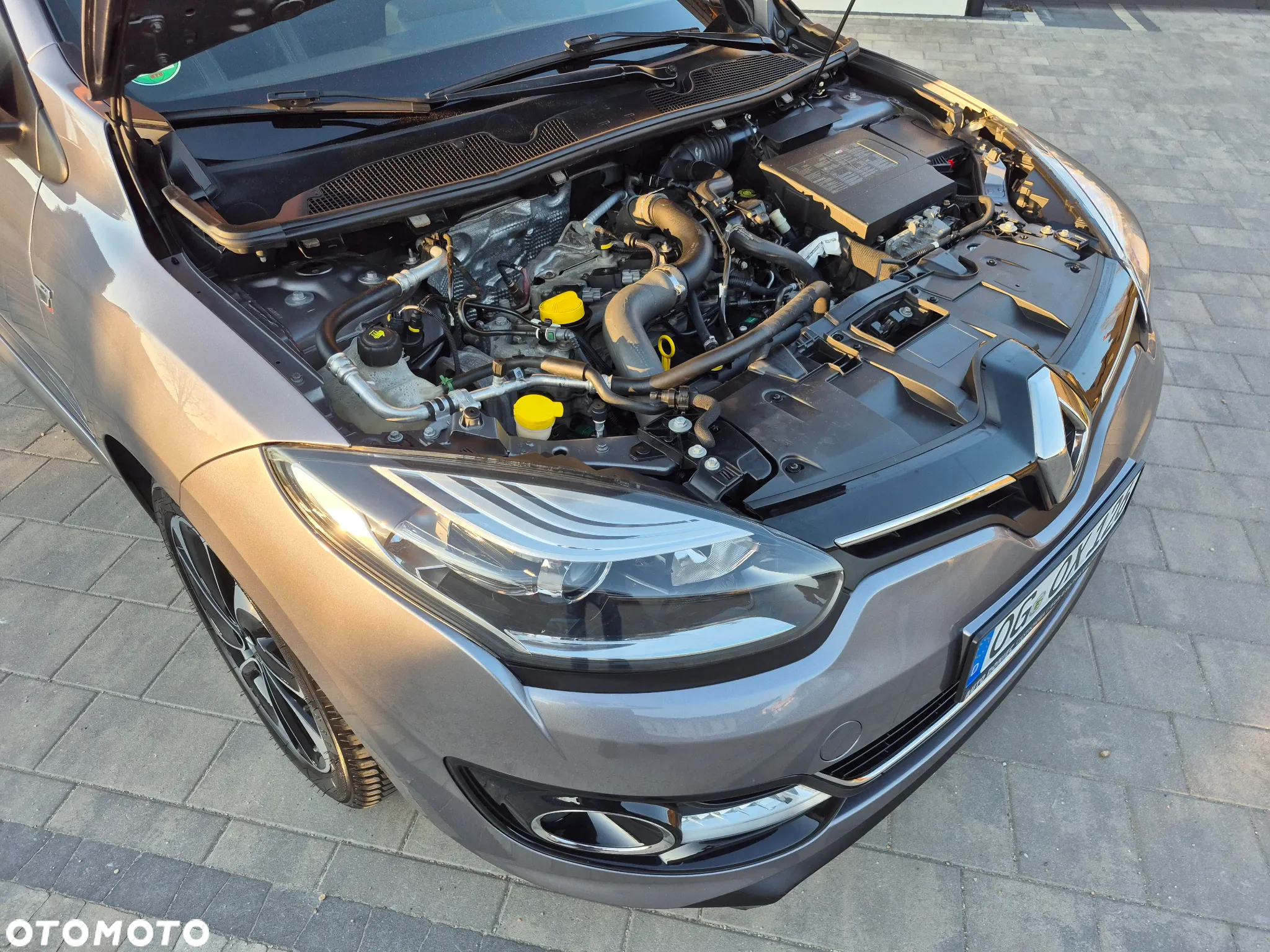 Renault Megane Grandtour ENERGY TCe 130 Start & Stop Bose Edition - 4