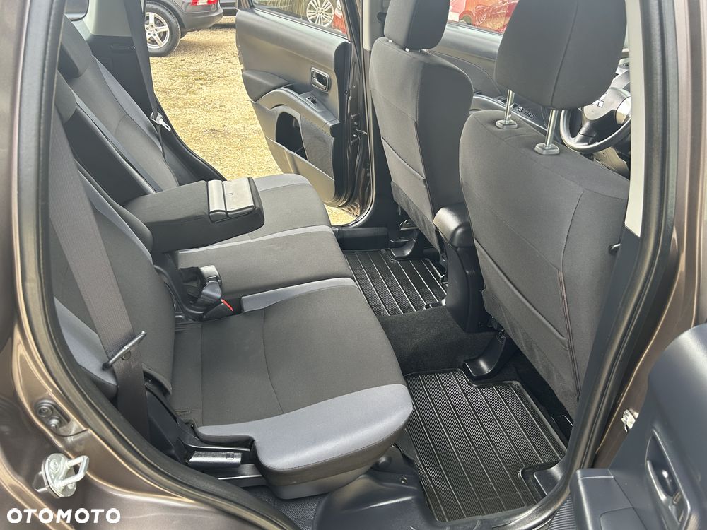 Mitsubishi Outlander 2.0 Intense + 2WD EU5 - 14