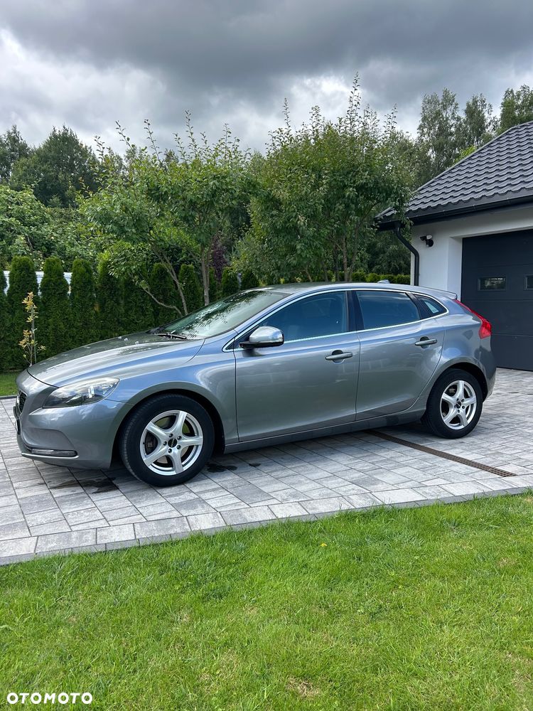 Volvo V40 - 22