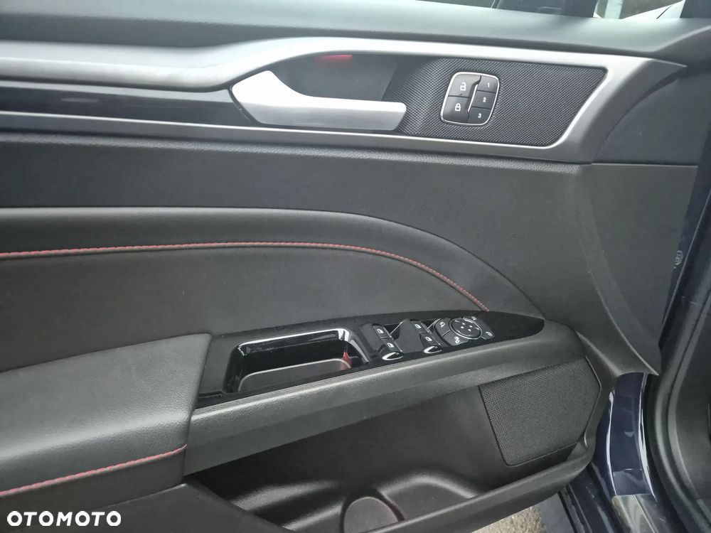 Ford Mondeo 2.0 EcoBoost STart-Stopp Autom ST-Line - 13