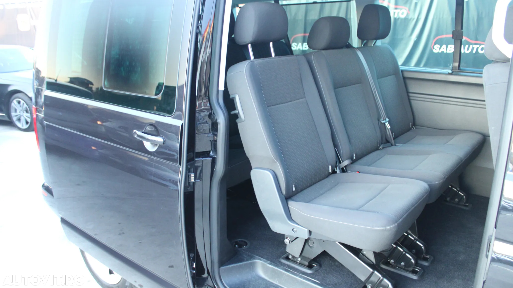 Volkswagen Caravelle T6.1 2.0 TDI 150 kW KR Highline DSG 4M - 13