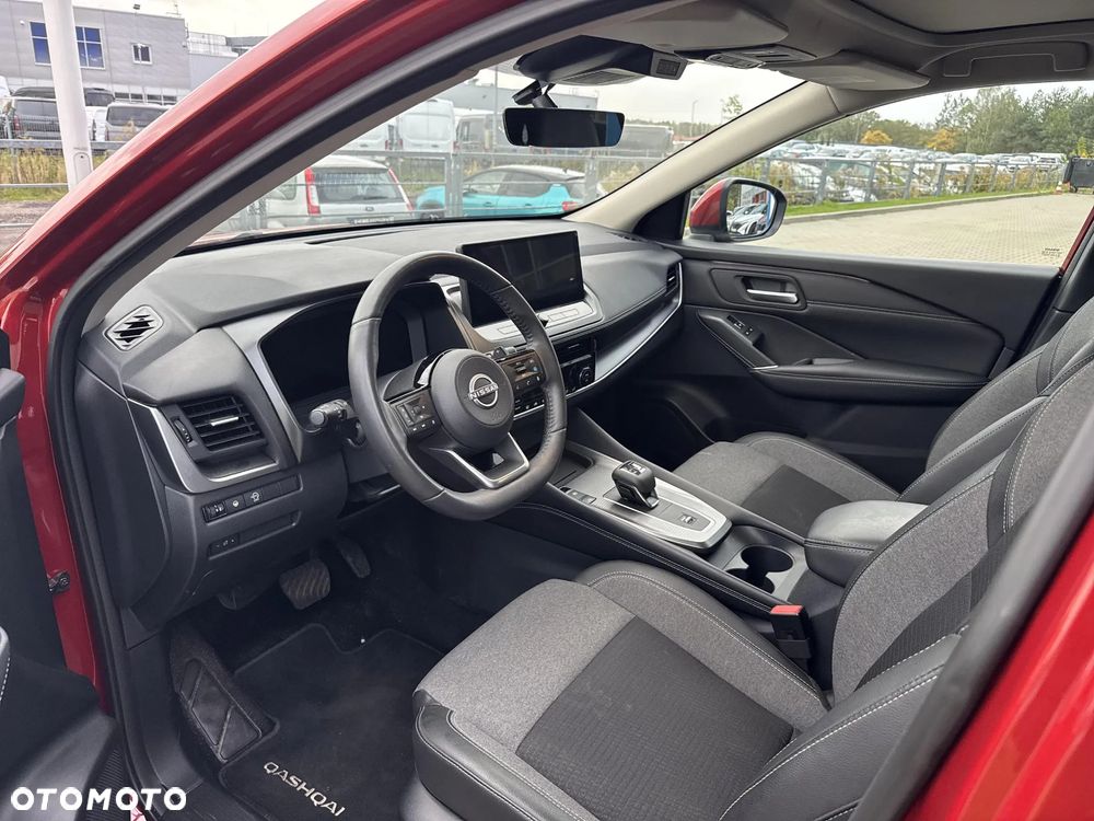 Nissan Qashqai 1.3 DIG-T mHEV N-Connecta Xtronic - 10