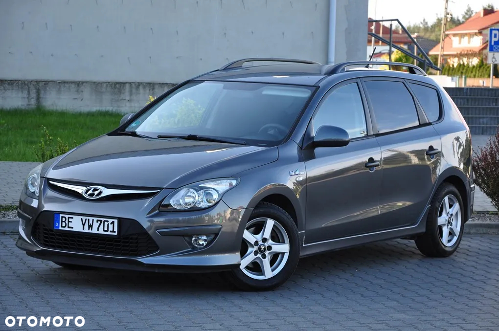 Hyundai i30 i30cw 1.6 CRDi blue Classic - 9