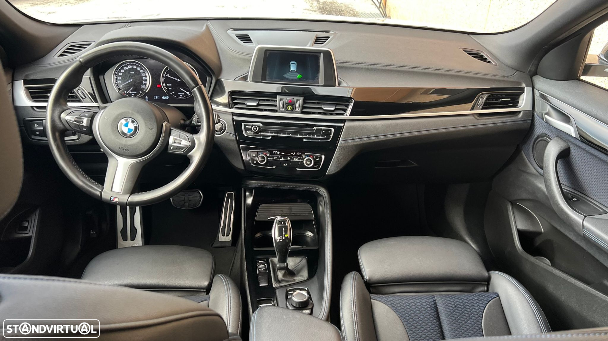 BMW X2 16 d sDrive Auto Pack 50 anos M - 15