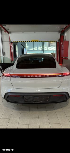 Porsche Taycan 4S - 2
